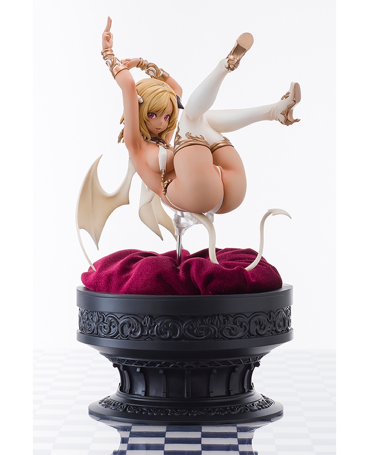 Caress of Venus: Houtengeki Figure Collection - "Laura Mischief"