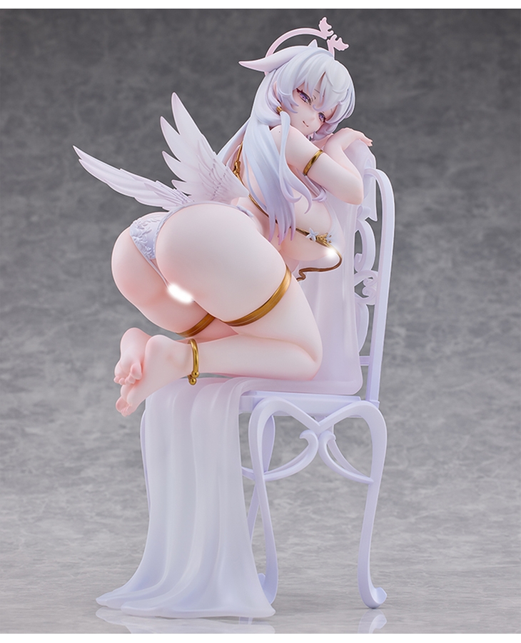 Pure White Angel-chan